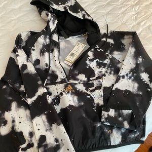 Adidas croppedmarbled black and white zip up